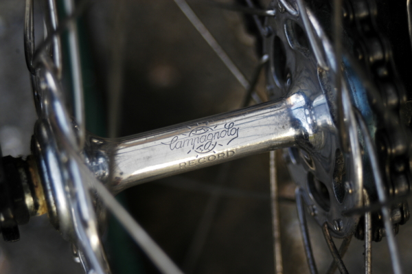 Campagnolo Record high flange track hub