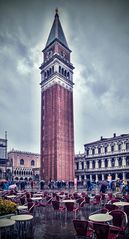 Campanile im "LomoStil".....