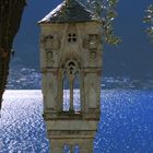 Campanile sul lago