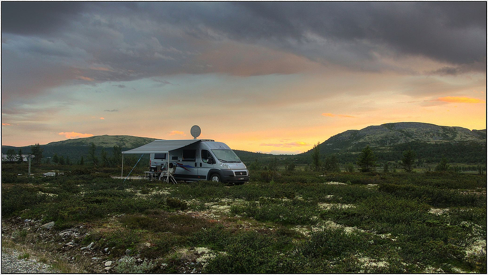 Camper-Romantik auf dem Ringebu-Fjell ( 1000m) um 23°° : Norwegenreise 2013