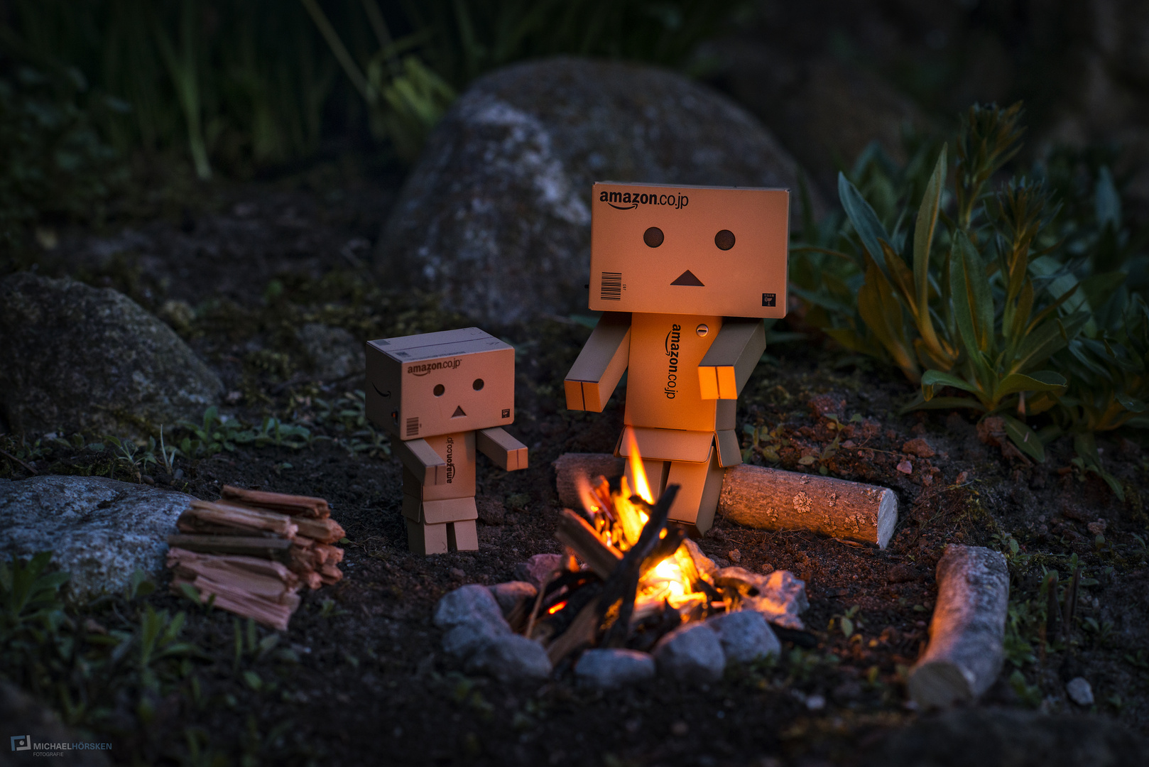  campfire romanticism