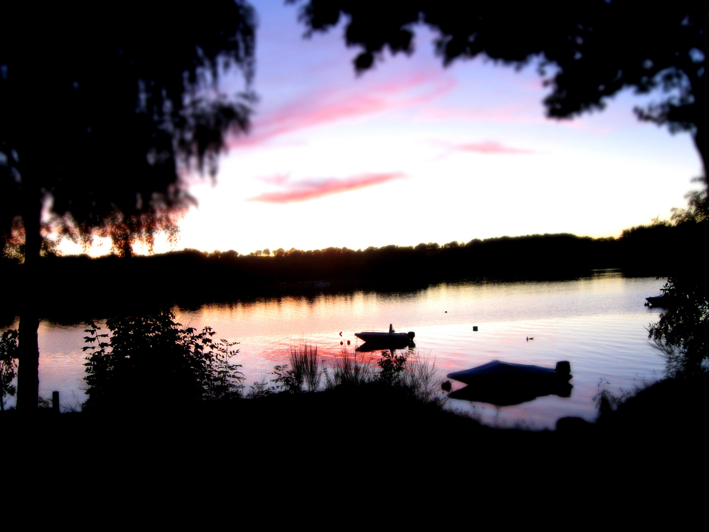 Camping am see. frankreich.