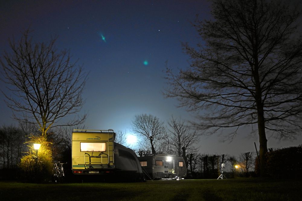 Campingidylle bei Mondenschein