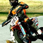 campione in erba supermotard