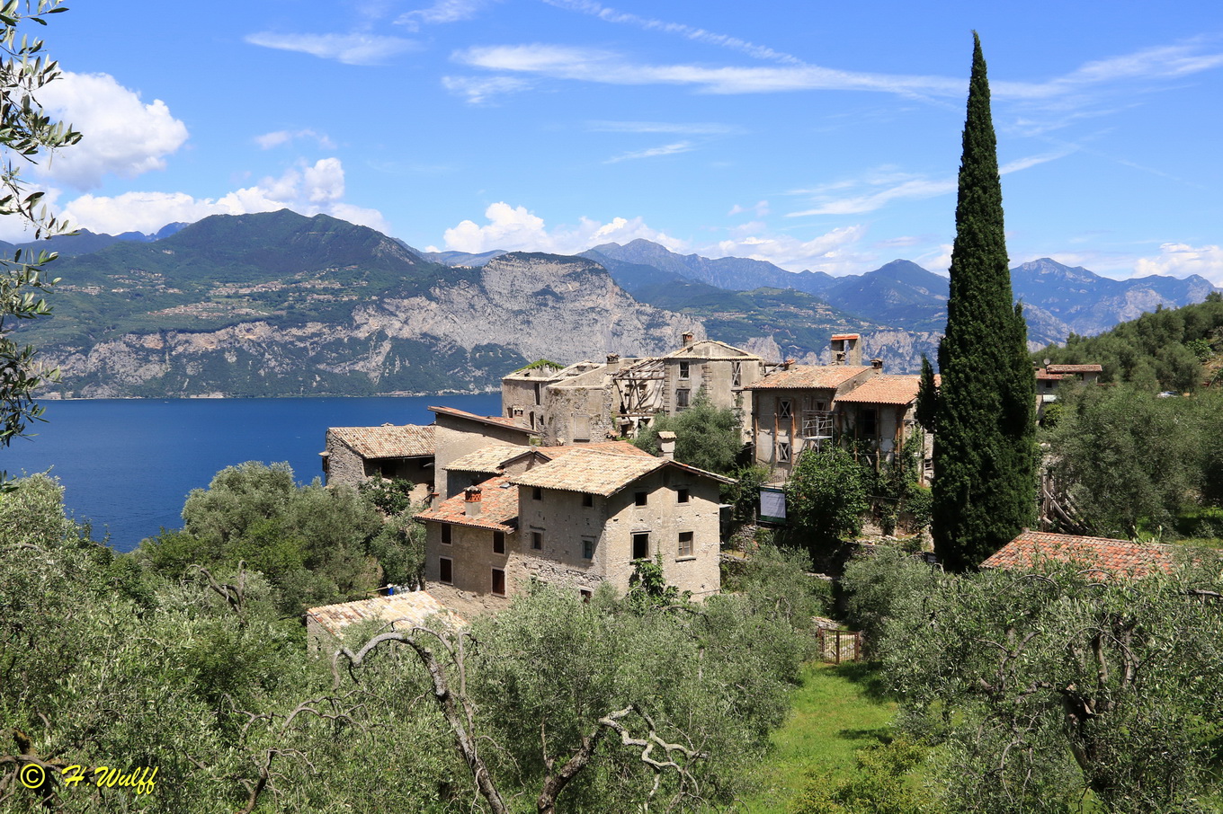 Campo das verlassene Dorf am Gardasee