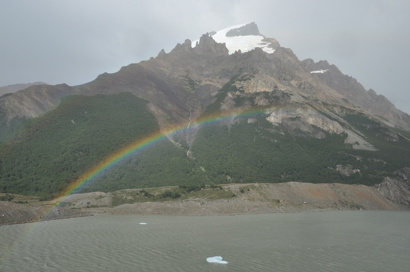 CAMPOMENTO DE AGOSTINI - LAGUNA TORRE