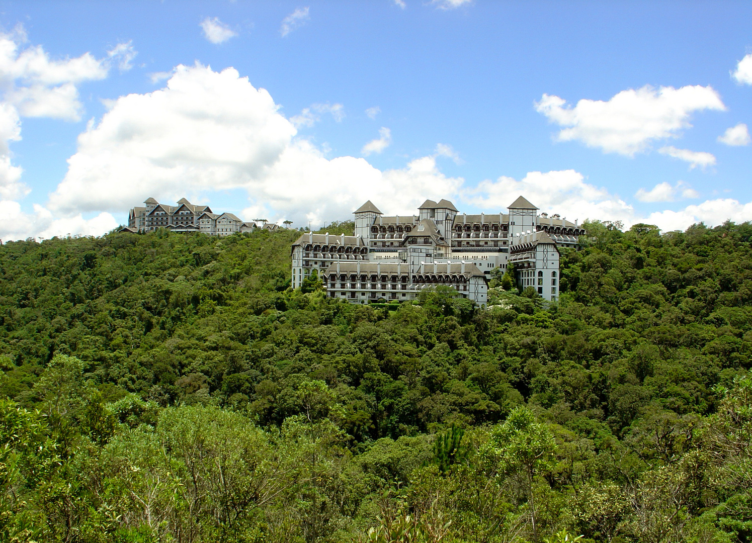 Campos do Jordão - Mont Blanc (left) and Home Green Home (right) Hotels