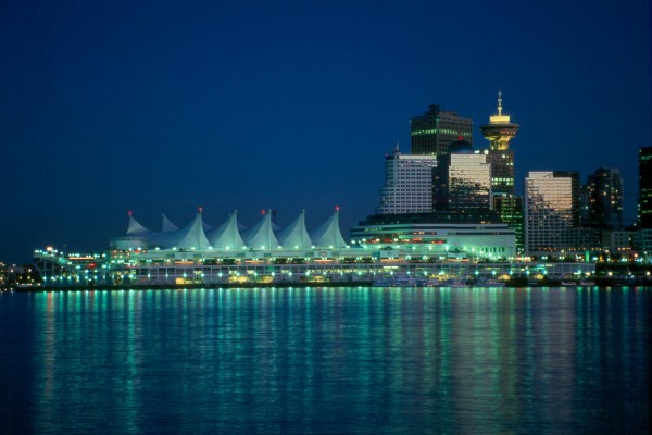 Canada Place bei Dämmerung