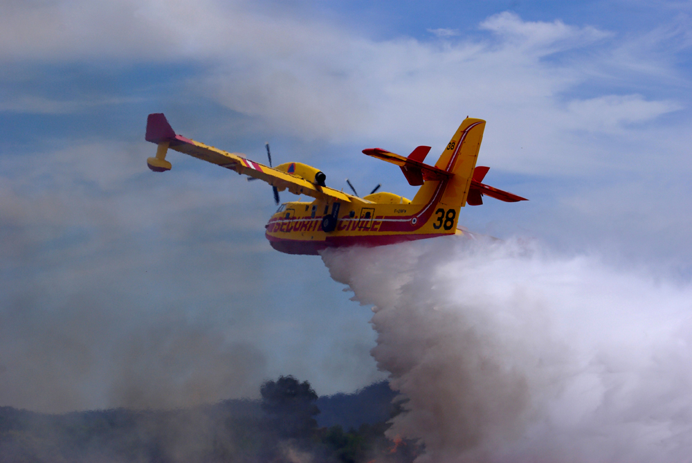 CANADAIR