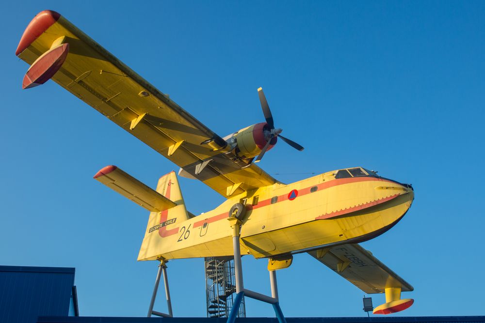 Canadair CL 215