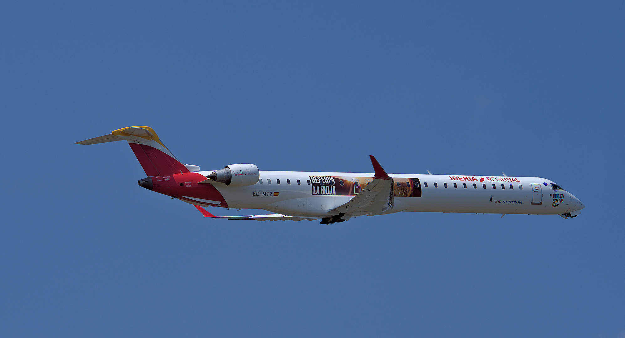 Canadair CL-600-2E25 Regional Jet CRJ-1000 