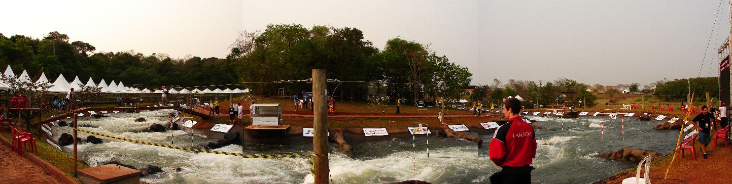 Canal de Aguas bravas - Itaipu