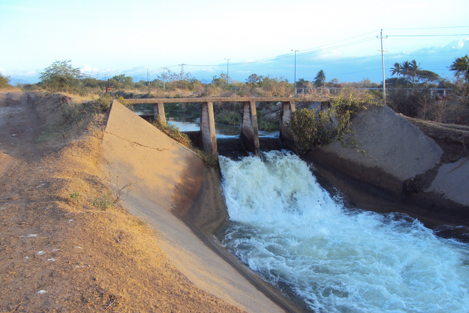 canal de riego