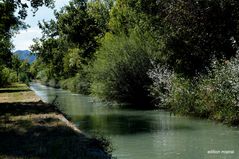 canal des Alpilles Kanal der Alpilles