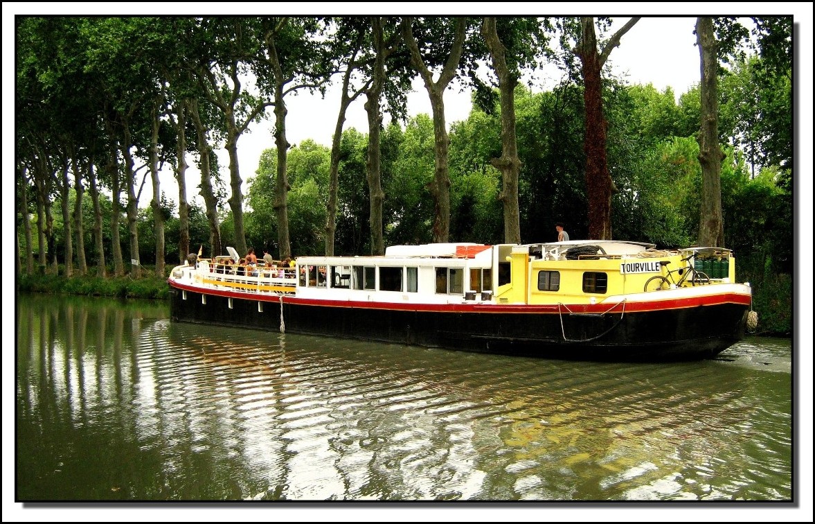 Canal du Midi (tourisme fluvial)