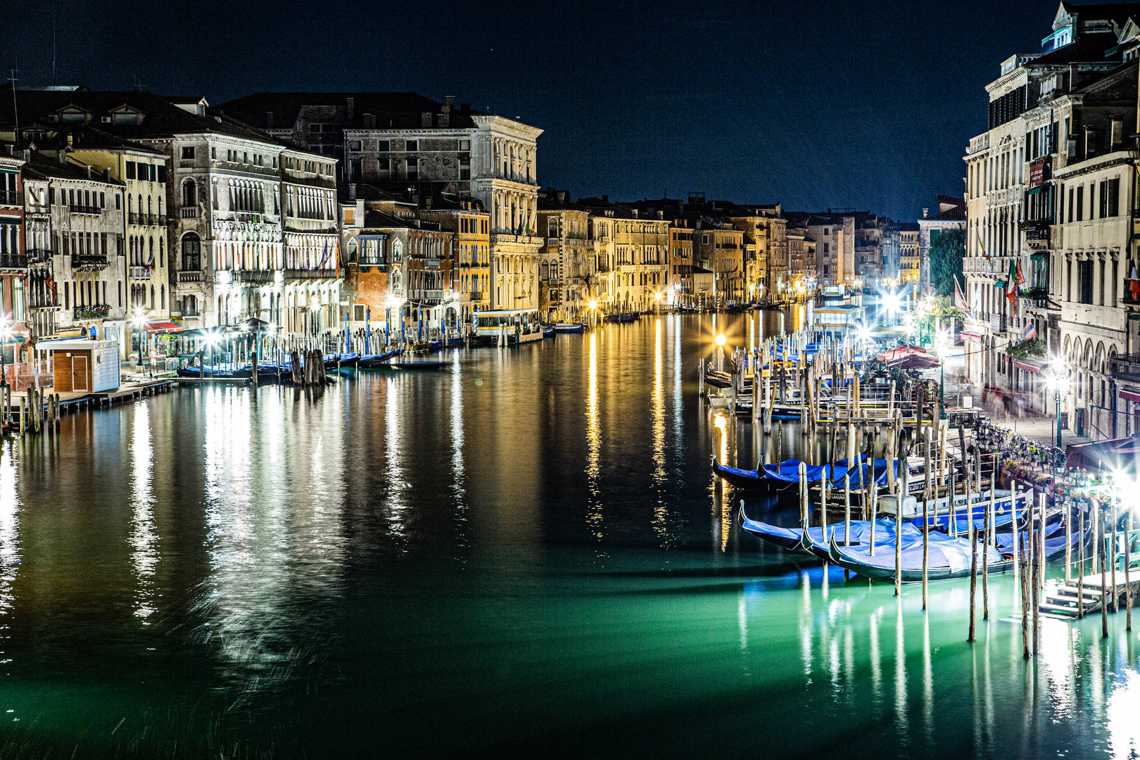 Canal Grande Corona-leer