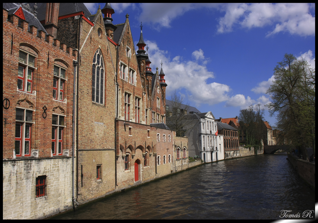 Canales de Brujas