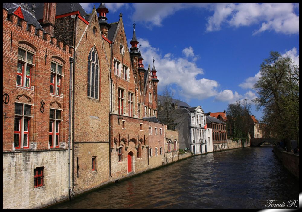 Canales de Brujas