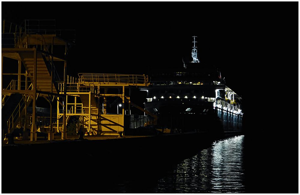 Canary ferry