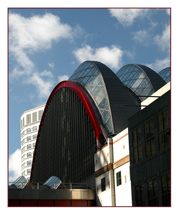 Canary Wharf Red Arch