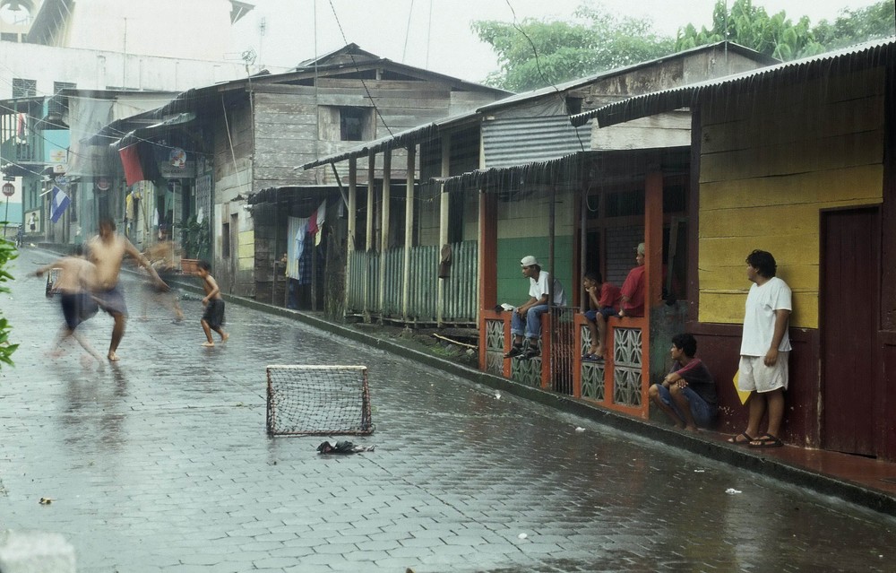 Cancha - Fussball im Regen