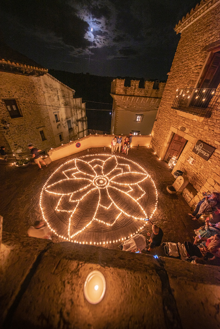 Candlelight night festival. Vilafranca del Cid.