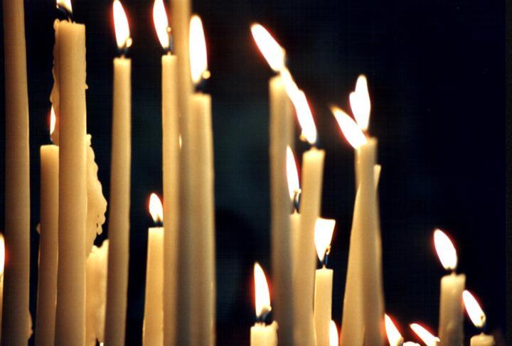 Candles in Cathedrale