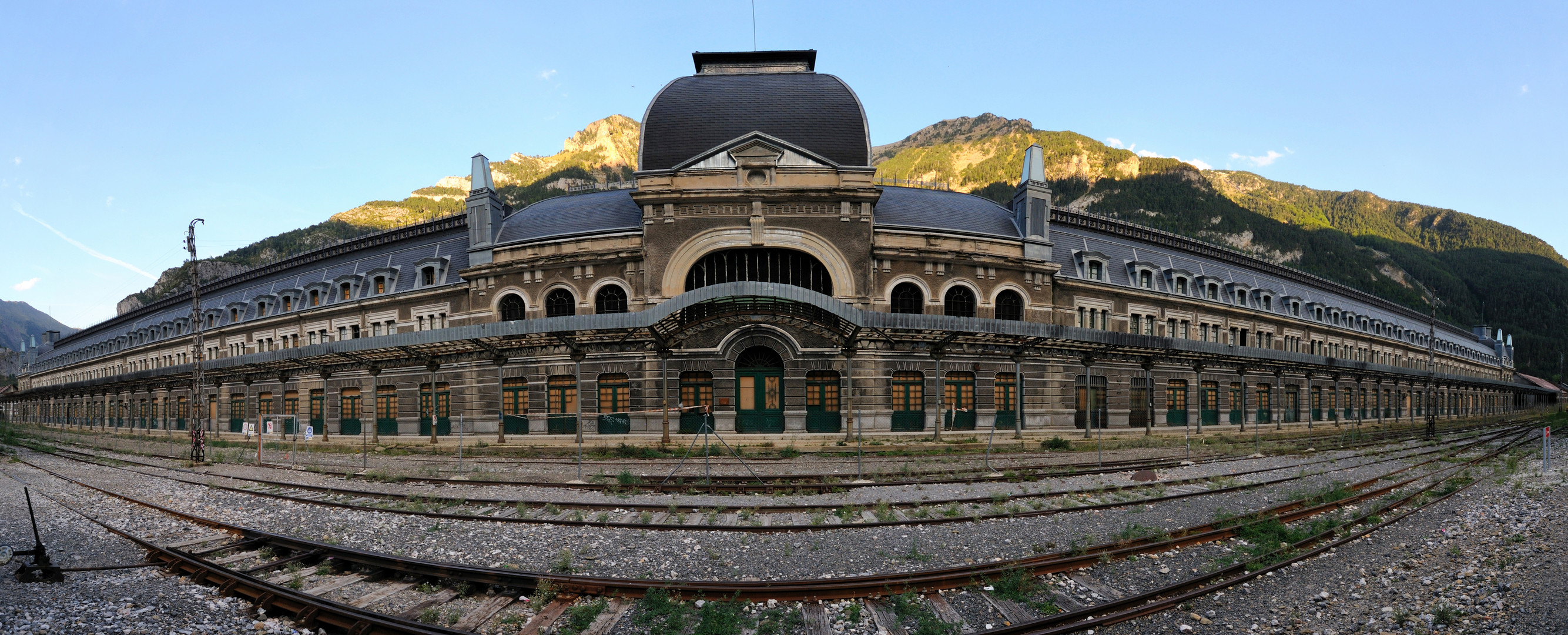 Canfranc Estación