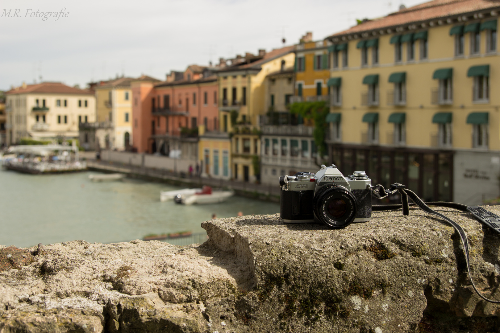 Canon AV-1 in Peschiera del Garda (Italien)