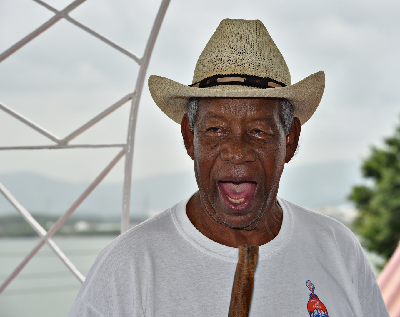 cantante en Cayo Granma 01