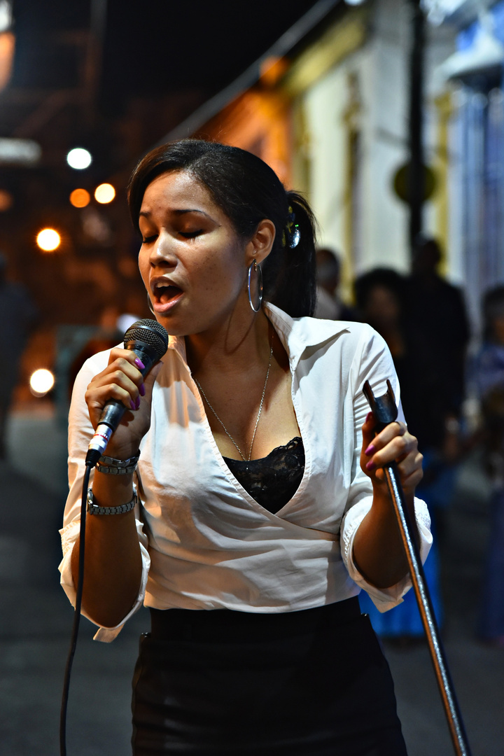 cantante en la calle 03