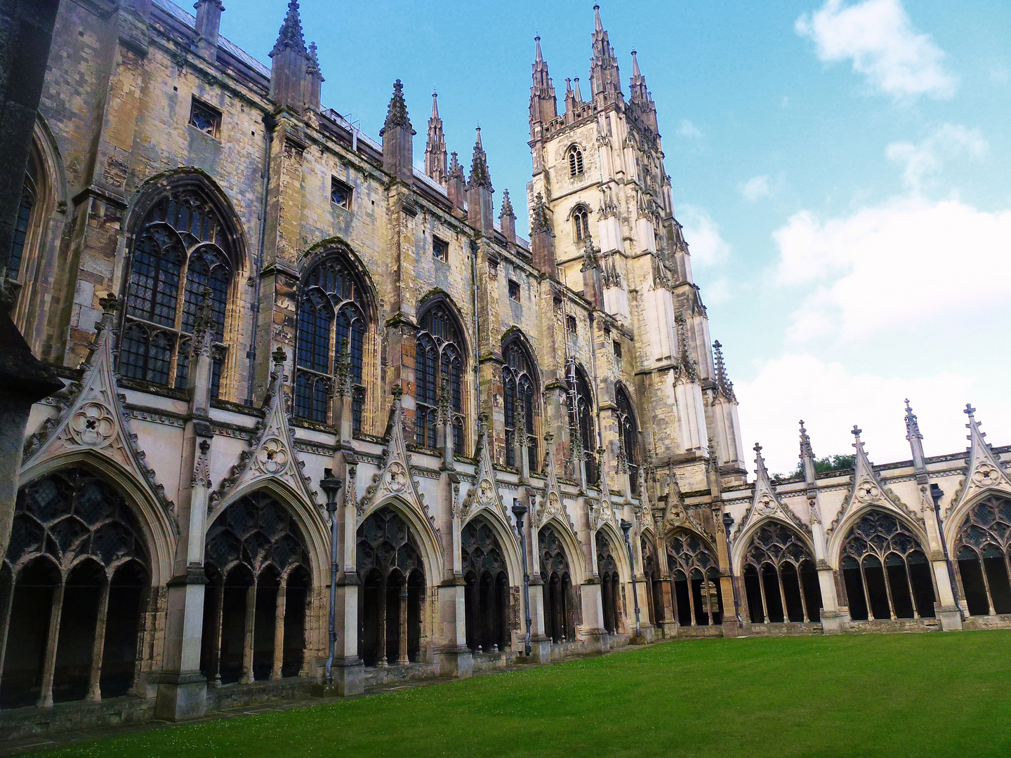 Canterburry, Kathedrale & Kreuzgang, alte englische Sondergotik