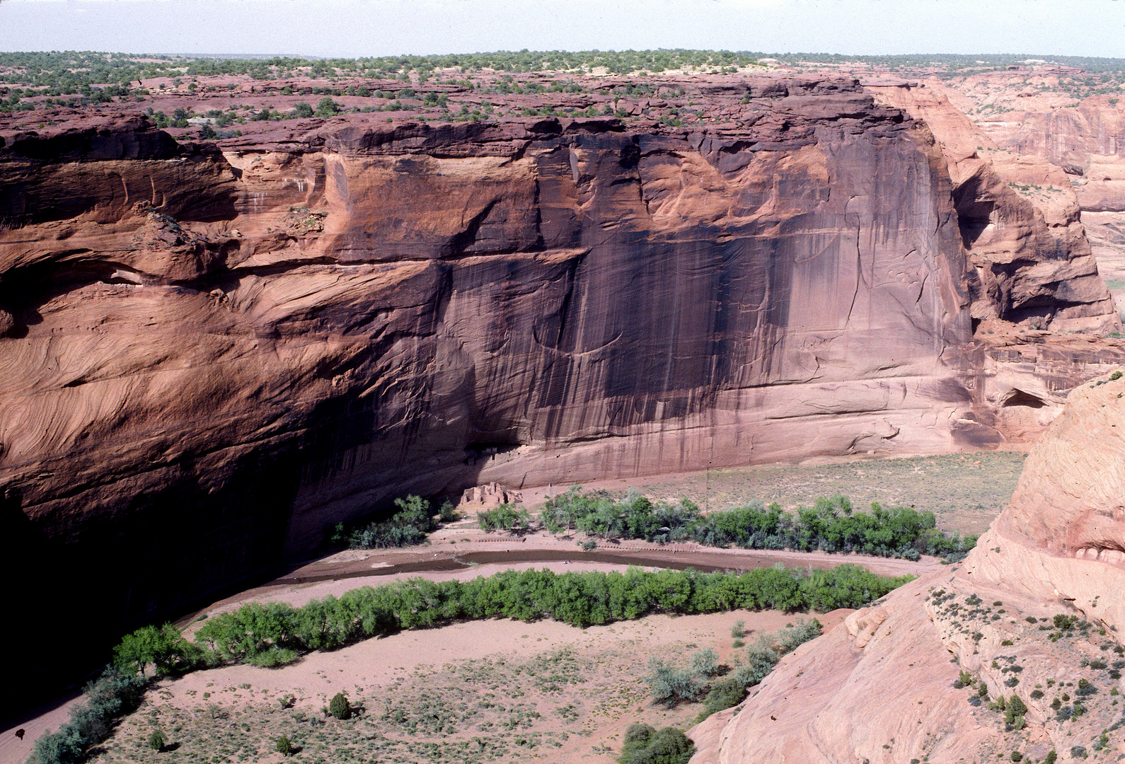 Canyon de Chelly , Navajo Country, Pueblo Bauten am Felsen,CO