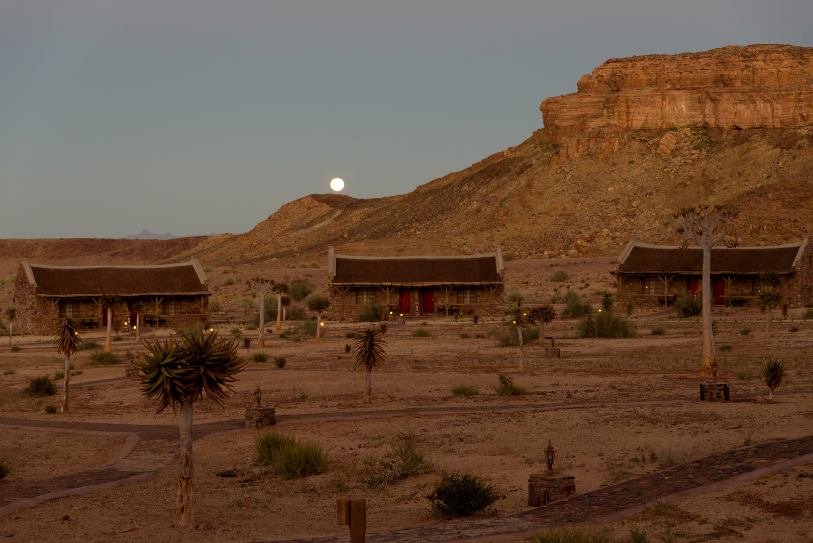 Canyon Village Lodge