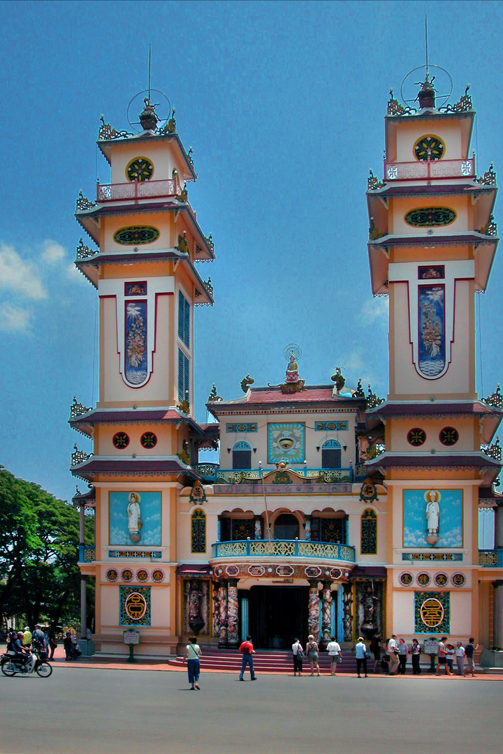 Cao Dai Holy See (church) in Tay Ninh