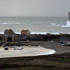 Cap de la Hague le phare et le port de Goury par vent de noroit