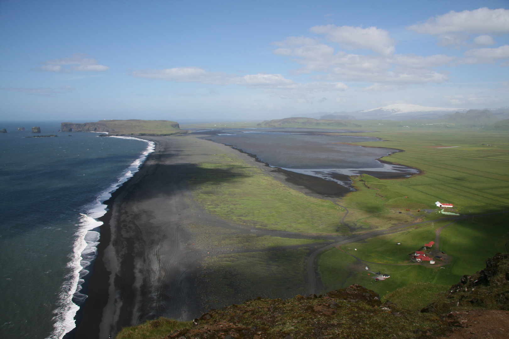 Cap Dyrholaey und Eyjafjallajökull im Juni 2008