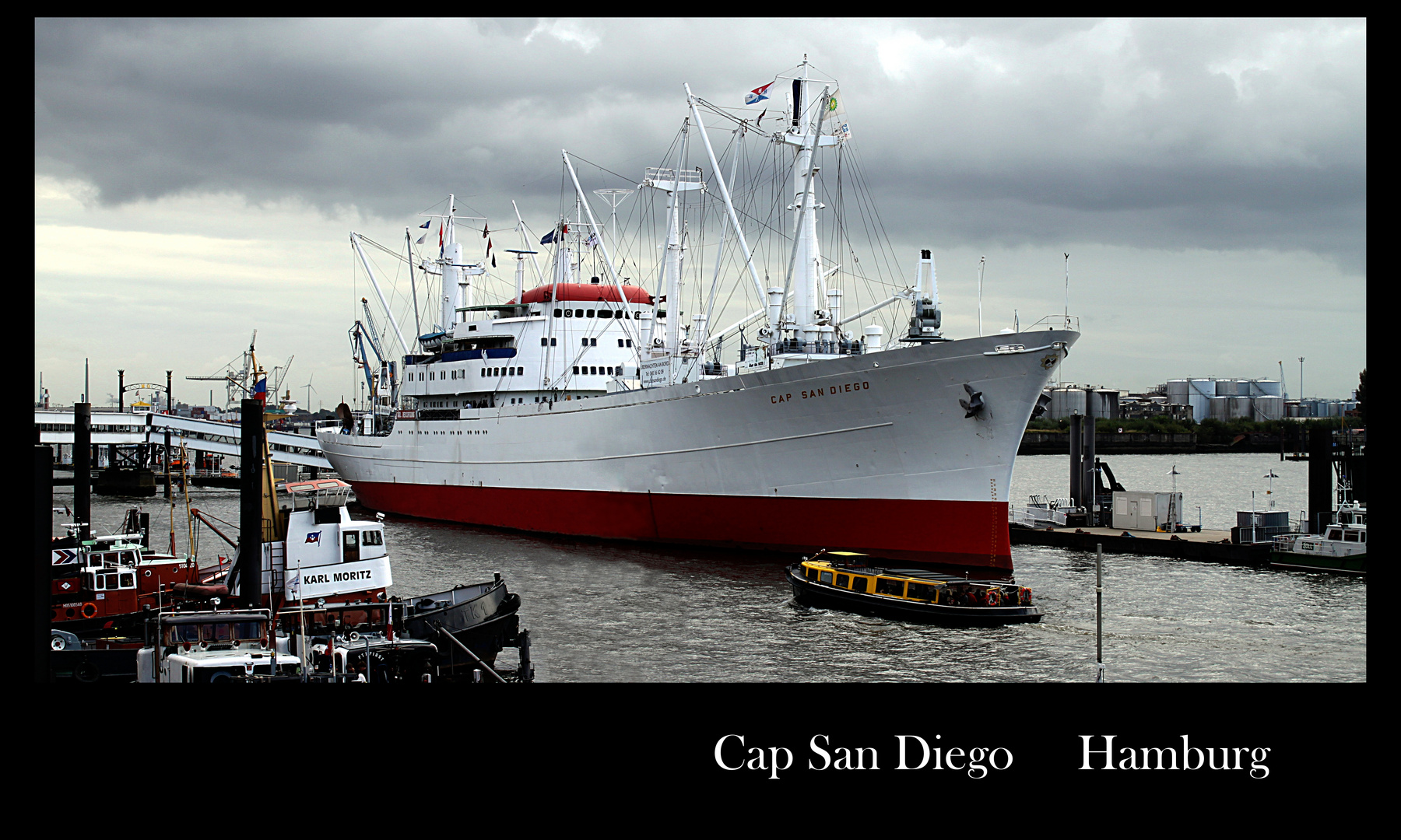 Cap San Diego im Hamburger Hafen