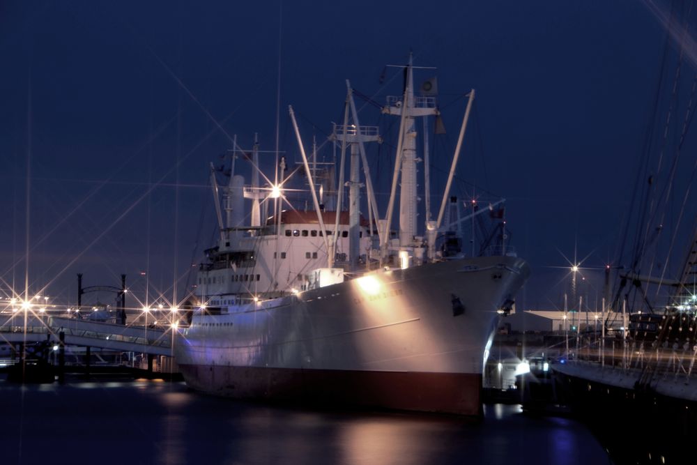 Cap San Diego im Hamburger Hafen