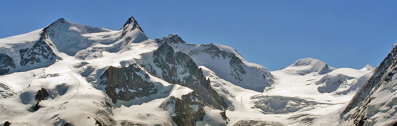 Capanna Margherita auf der 4554m hohen Signalkuppe