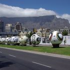 CAPE TOWN BEREITET SICH AUF DIE FUSSBALL WM 2010 VOR !!