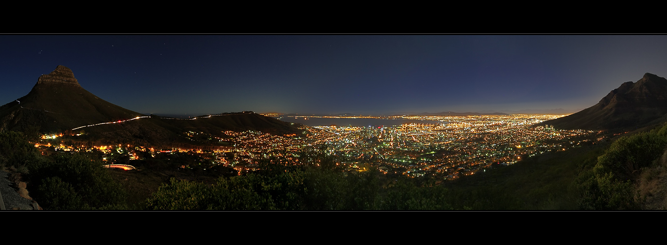 ---Cape Town by Night 2010---