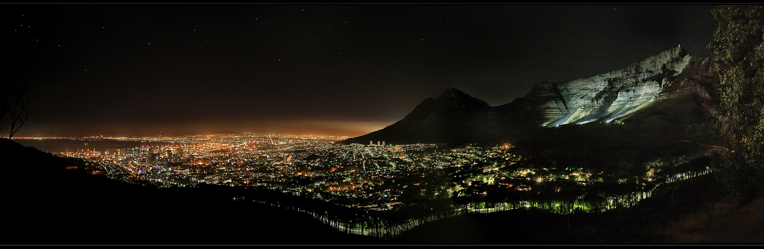 --Cape Town by Night---