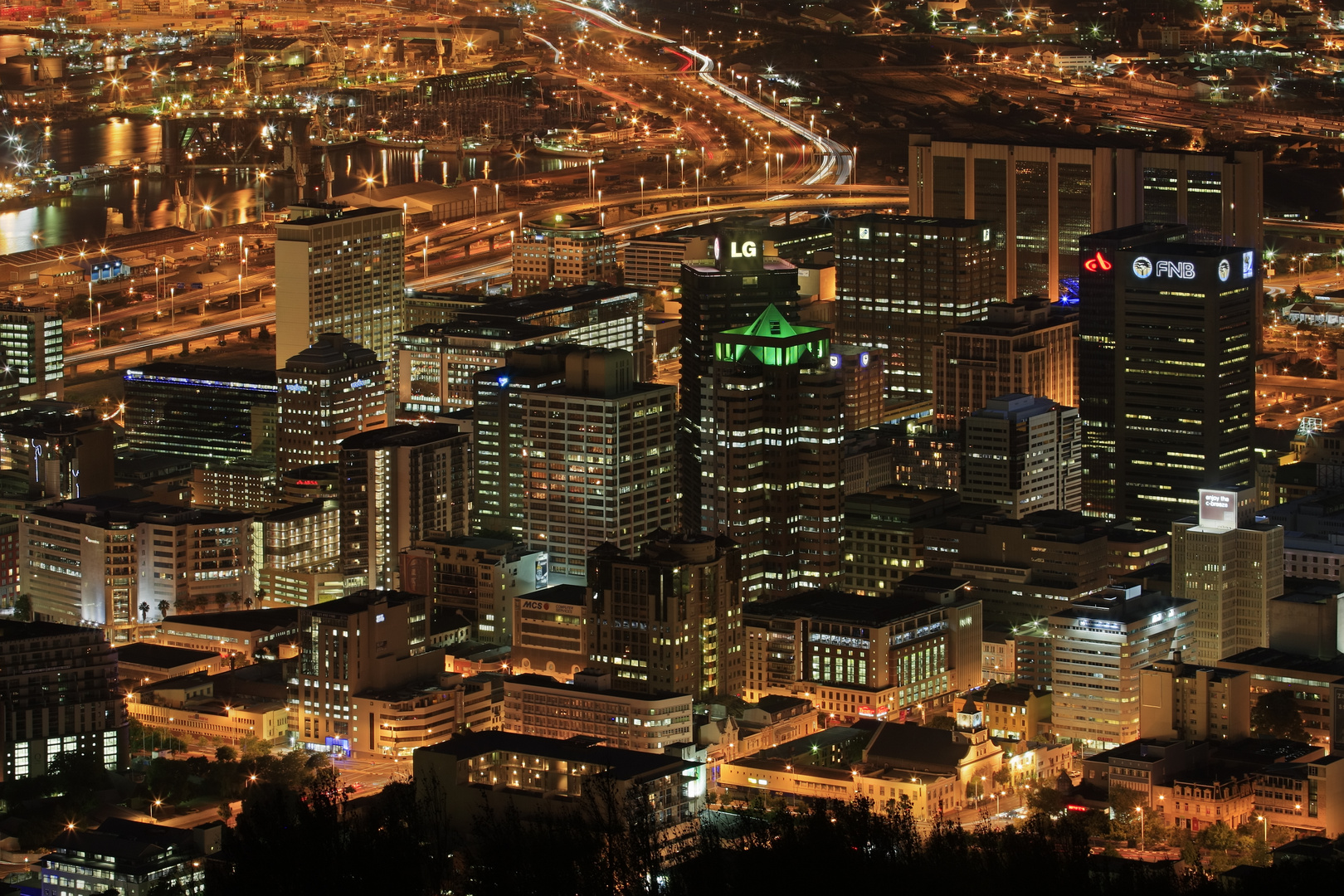 --- Cape Town by Night ---