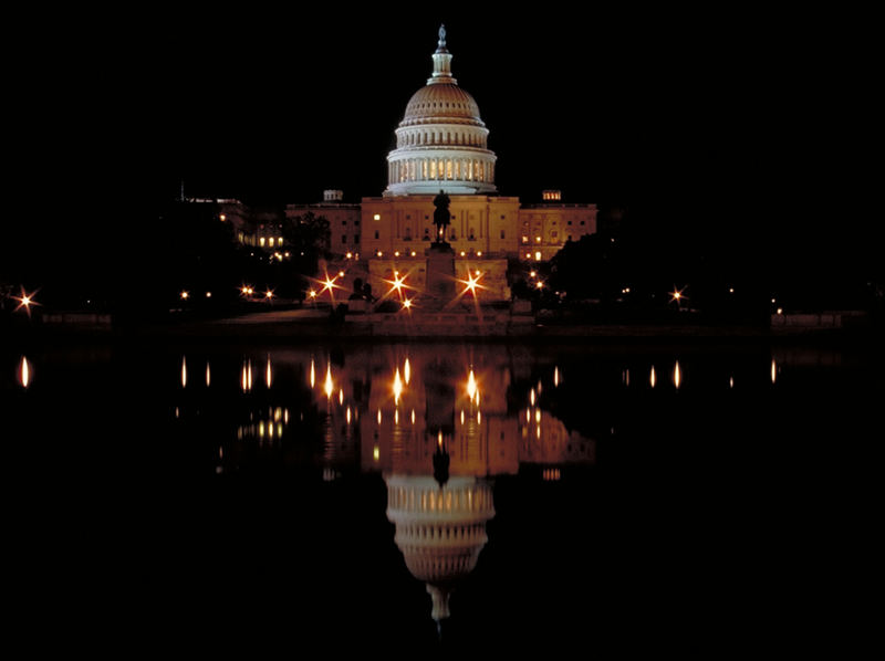 Capitol bei Nacht