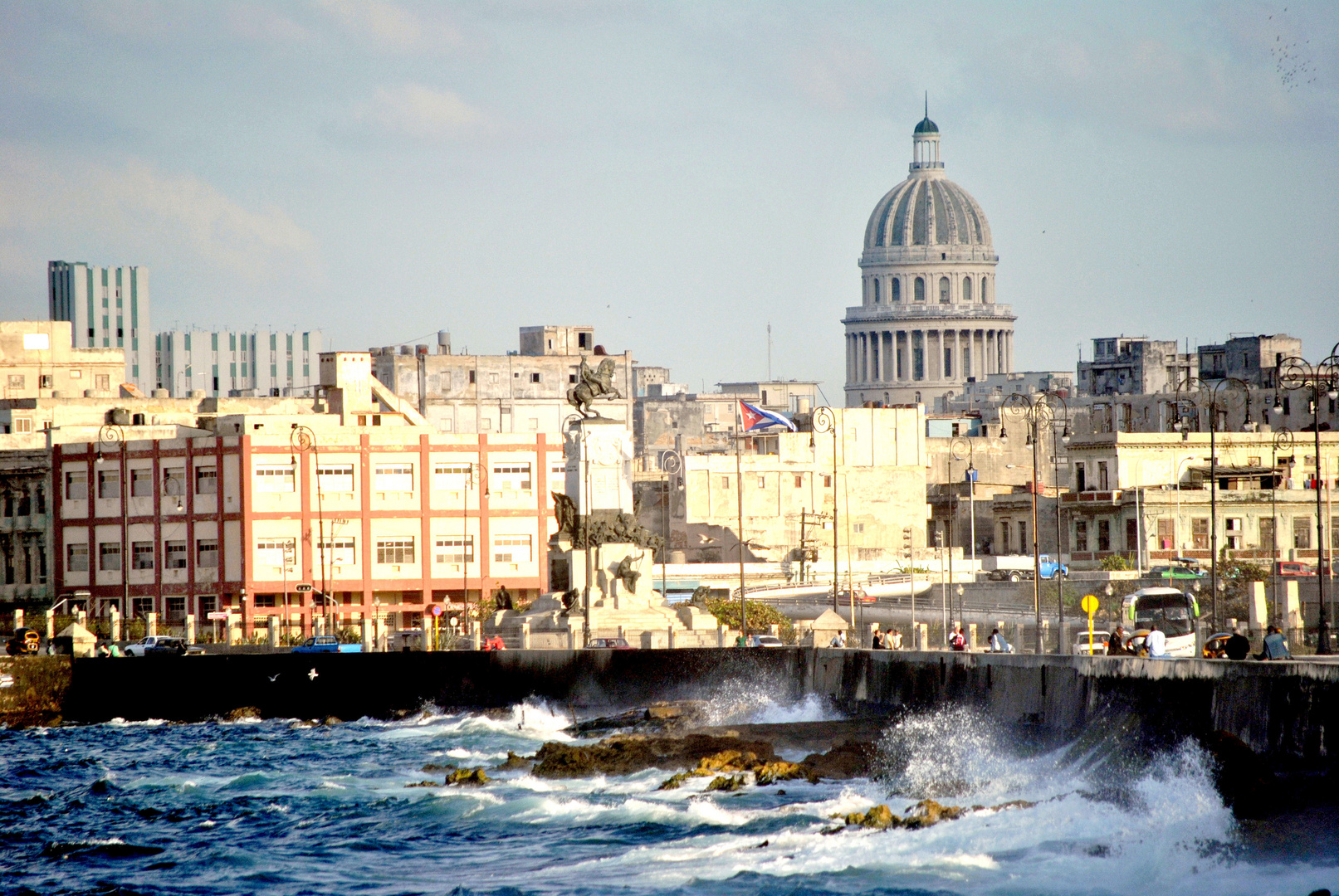 Capitolio desde el malecon