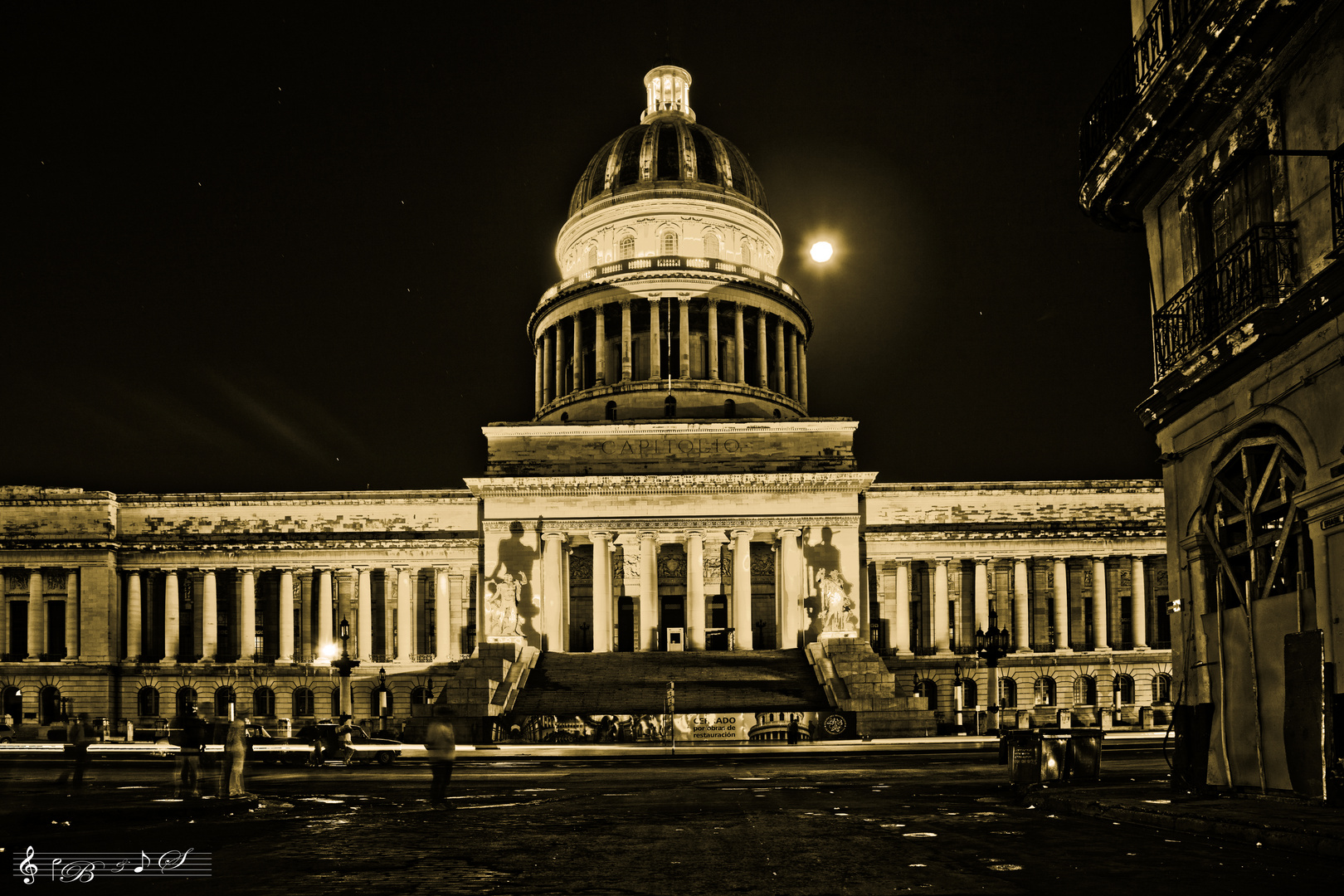 Capitolio por la noche