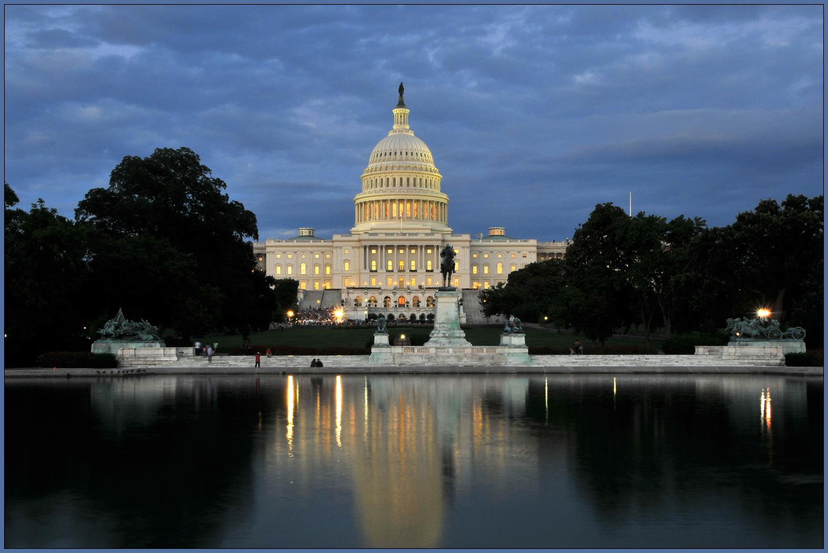 Capitol@night