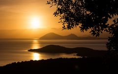 Capo Figari all'alba.