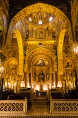 Cappella Palatina - Blick auf die Kuppel, die Haupt- und Seitenapsiden